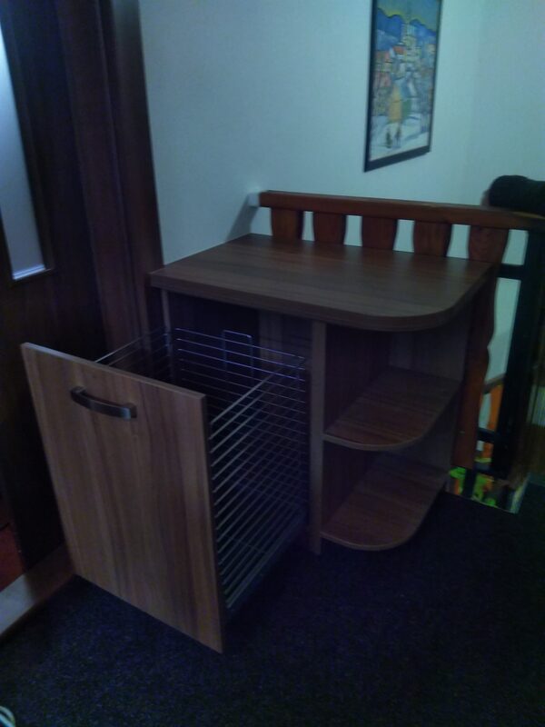 Nábytok na mieru – detail skrinky