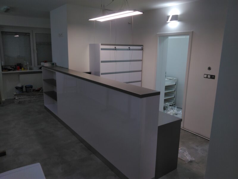 Recepcia zubnej ambulancie – detail pultu