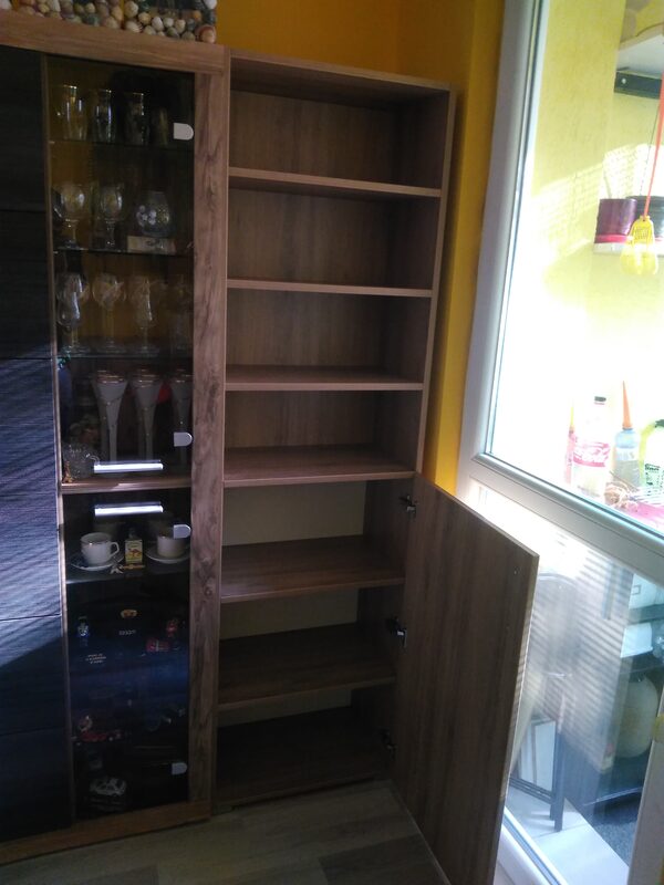 Vitrína – detail sklenenej časti