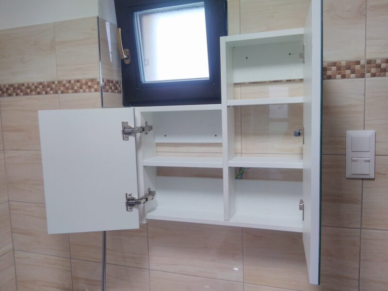 Nástenné police – kombinácia s osvetlením